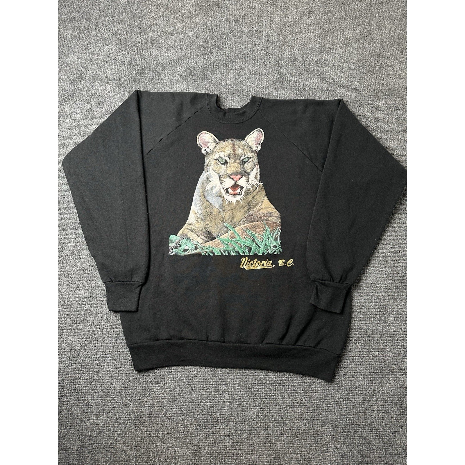 Mens Sweatshirt Cougar Graphic Black Victoria Bc Usa Made Size L